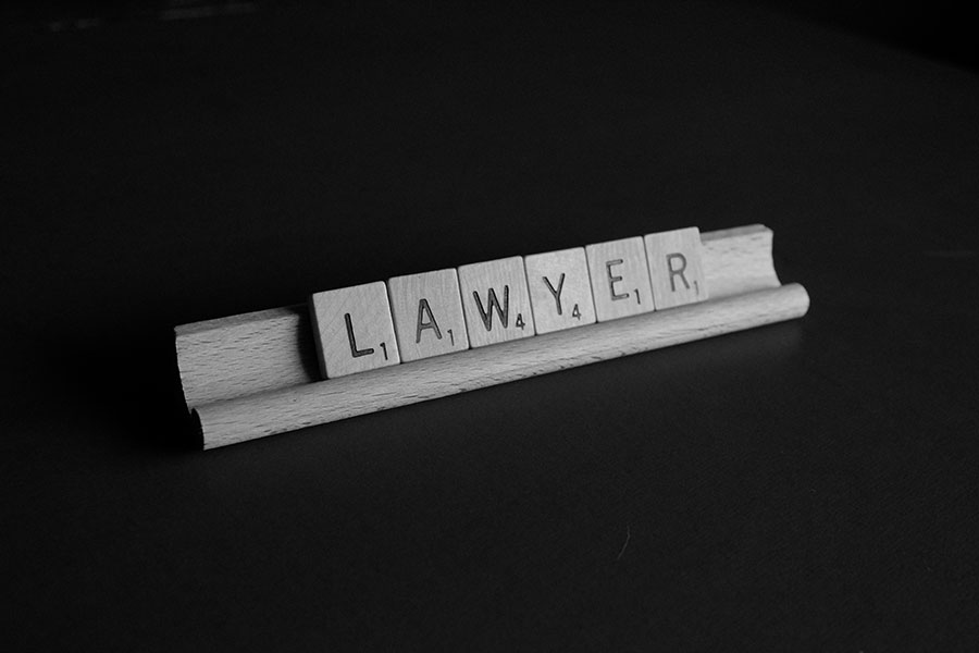 Chevalet avec les lettres d'avocat en anglais